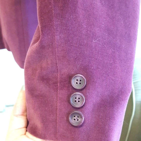 🆑️vintage Plum velvet Blazer - Picture 3 of 4